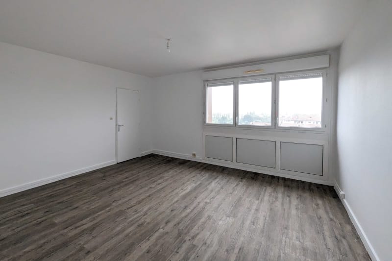 En location : appartement 5 pièces aux champs barets au Havre - Image 2