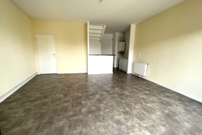 Grand appartement duplex F3 à louer en plein centre-ville d'Elbeuf - Image 4