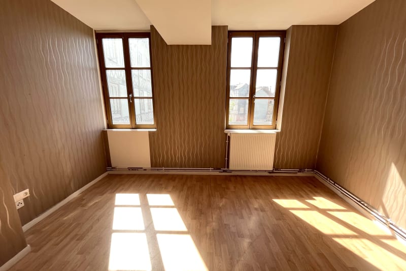 Appartement T3 en location en centre-ville d'Elbeuf - Image 9