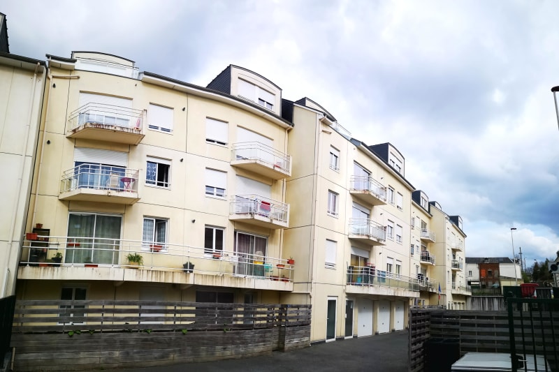 À Bolbec centre-ville, appartement 2 pièces en location - Image 1