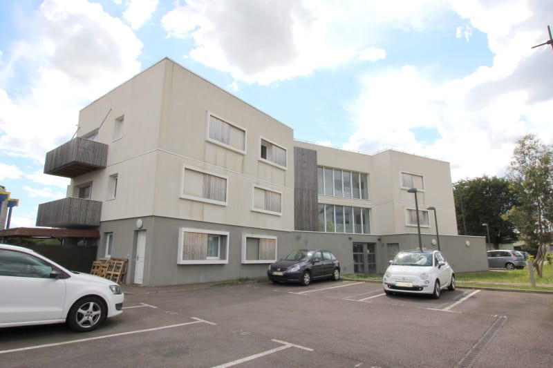 À Elbeuf location d'un appartement 3 pièces - Image 1