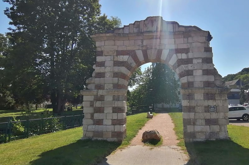 Appartement en location F4 au centre-ville de Barentin - Image 4