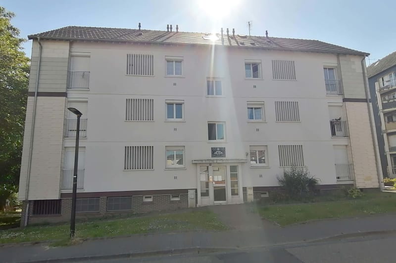 Appartement en location F2 en centre-ville de Barentin - Image 2