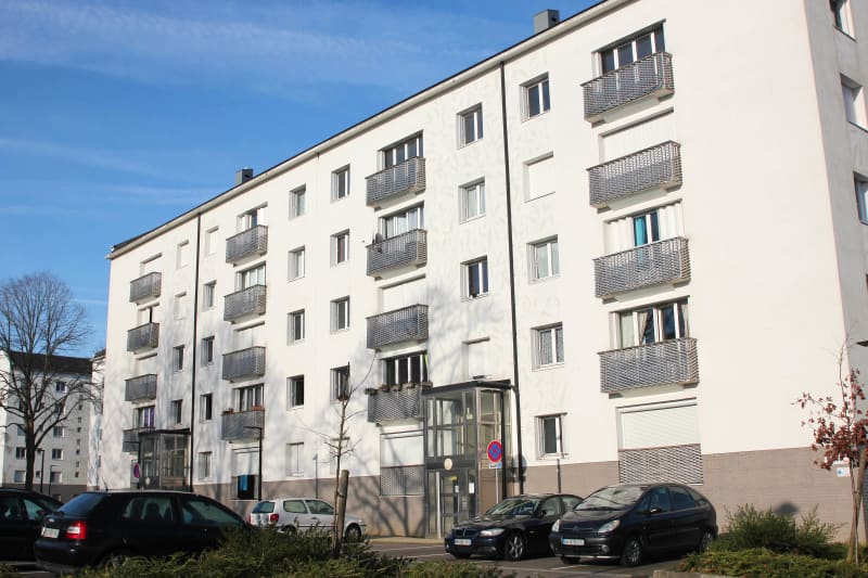 Grand appartement F3 à Canteleu proche des jardins potagers - Image 1