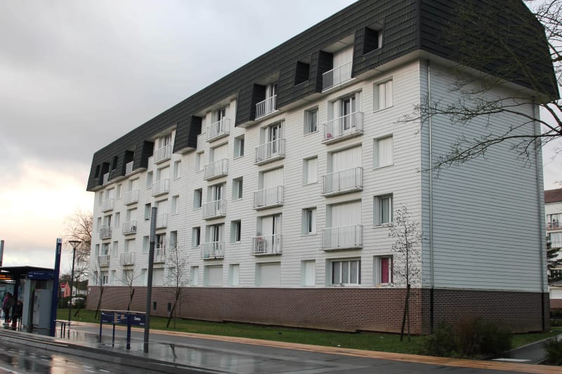 À louer : appartement T4 à Canteleu - Image 1