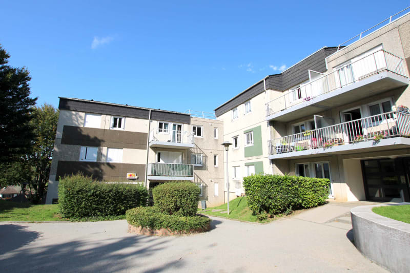 Grand appartement T3 en location à Cany-Barville - Image 1