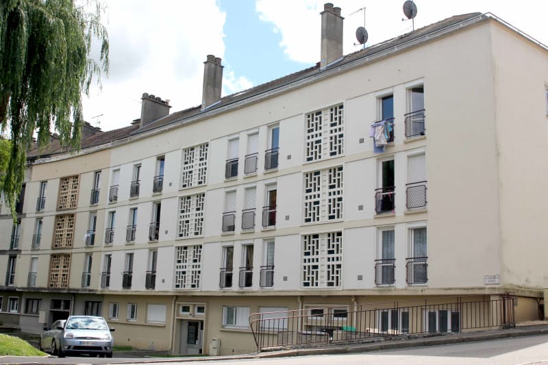 Location appartement T4, centre-ville de Rives en Seine - Image 1