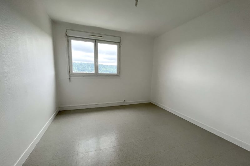 Appartement F3 à louer avec une vue dégagée à Darnétal - Image 6
