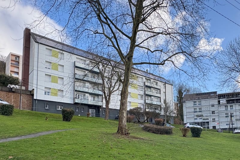 À louer à Déville-lès-Rouen : appartement T4 - Image 1