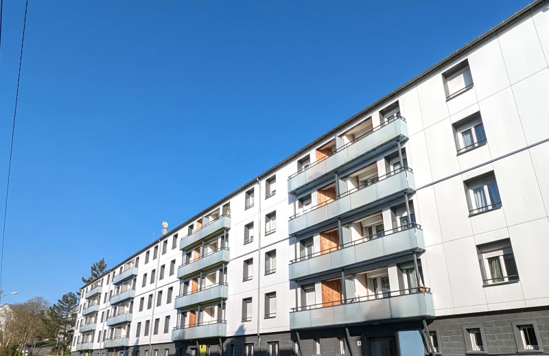 En location : appartement T4 à Déville-lès-Rouen - Image 1