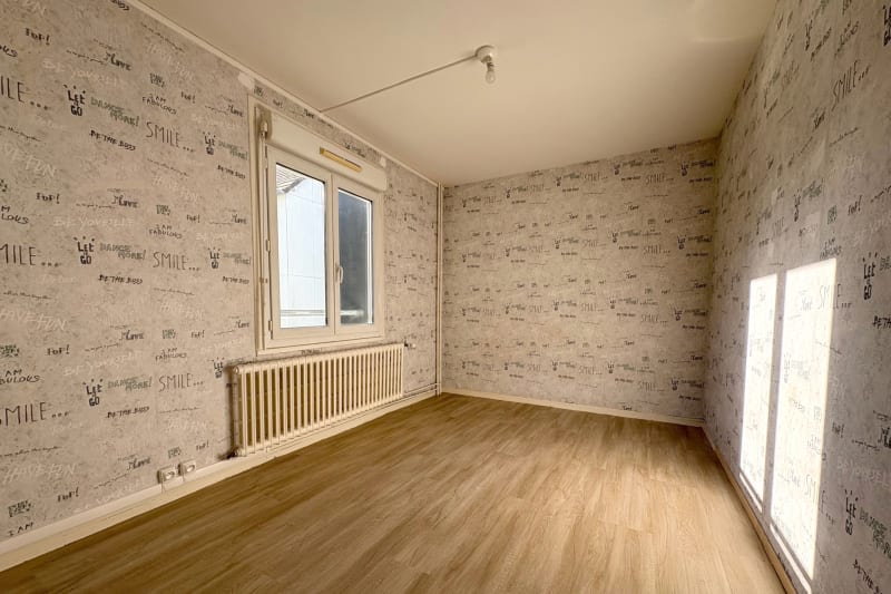 À Déville-lès-Rouen : appartement T4 à louer - Image 6