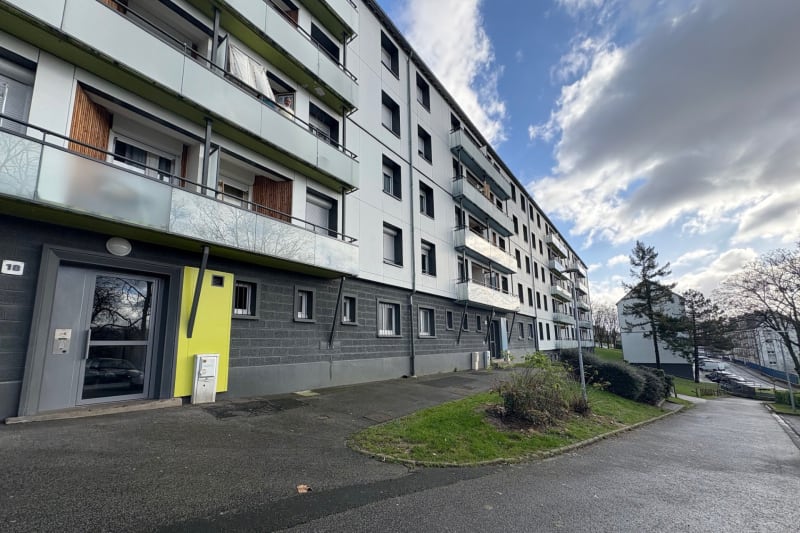 À louer un appartement de 4 pièces à Déville-lès-Rouen - Image 1