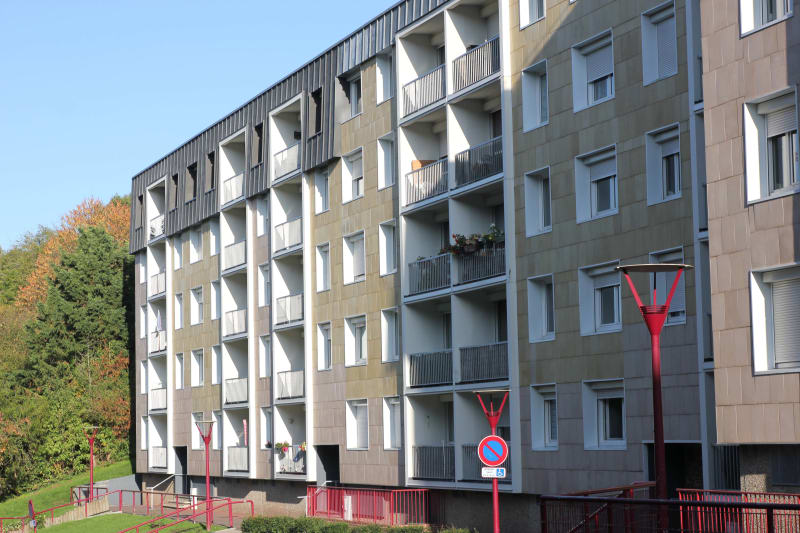 Location d'un appartement T2 à Elbeuf, les Mesliers - Image 1
