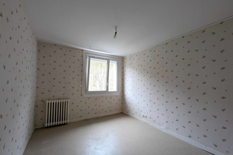 À Elbeuf, appartement de 5 pièces en location - Image 5