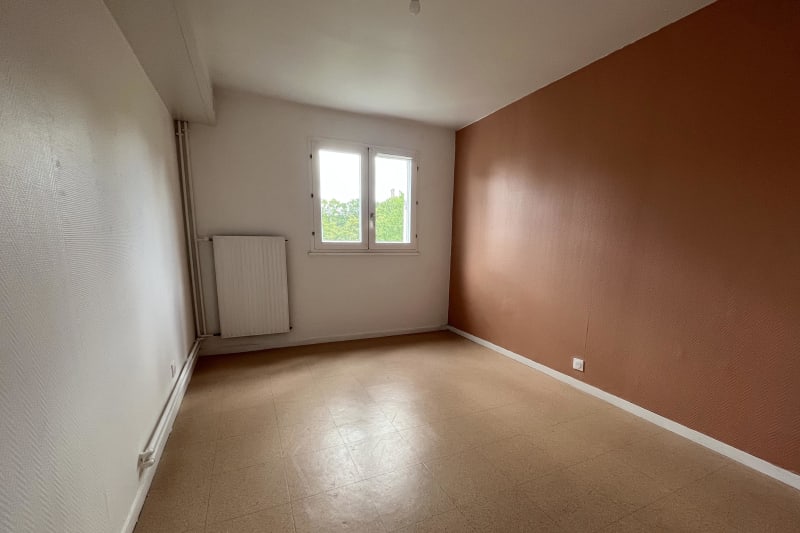 Appartement à louer F2 à Elbeuf proche de la Seine - Image 4