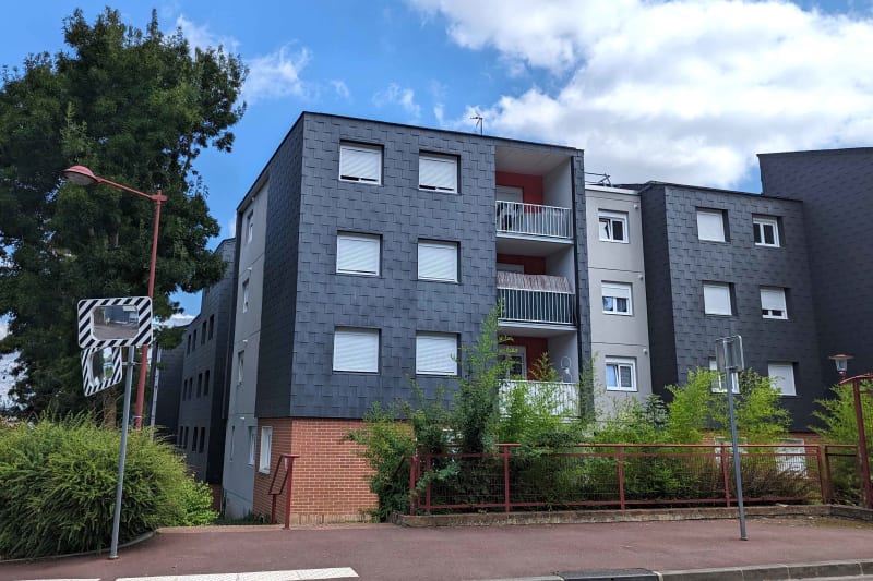 Appartement à louer F4 à Elbeuf proche de la Seine - Image 1