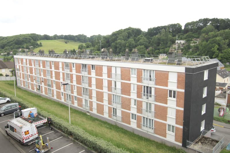 À Gonfreville-l'Orcher : location appartement 5 pièces - Image 1