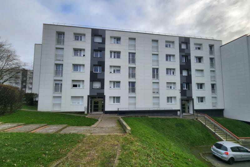 À Gonfreville-l’Orcher, appartement 4 pièces en location - Image 1