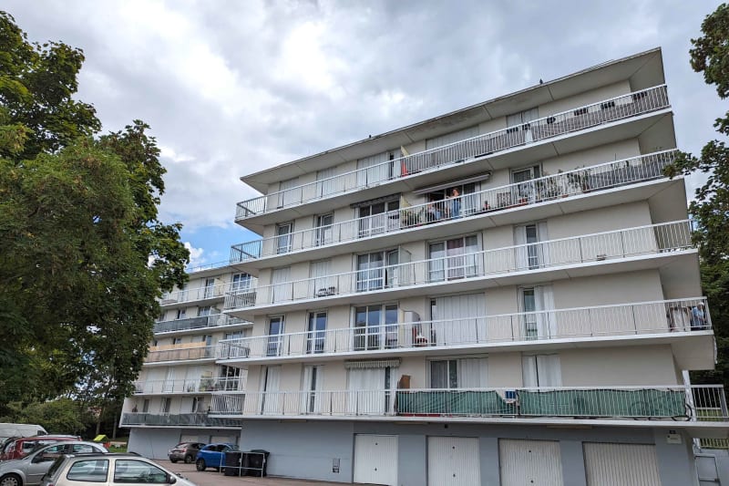 Appartement T3 en location à Grand-Couronne - Image 1