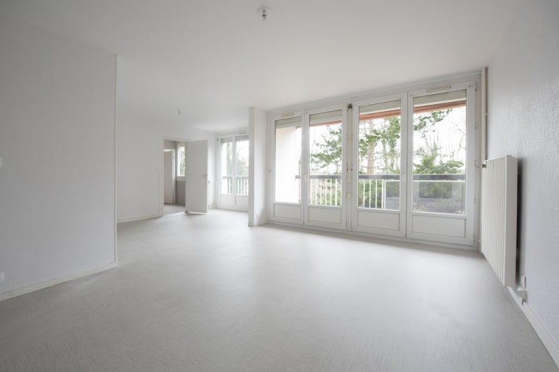 Appartement F4 en location à Grand-Couronne - Image 2