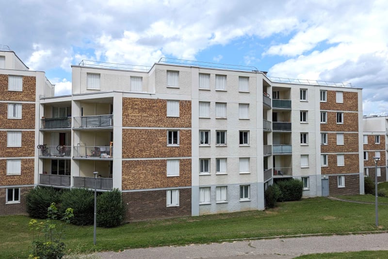 Appartement F4 à louer à Grand-Couronne - Image 1