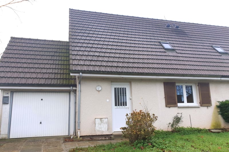 Grand pavillon F3 en location au Hanouard - Image 1