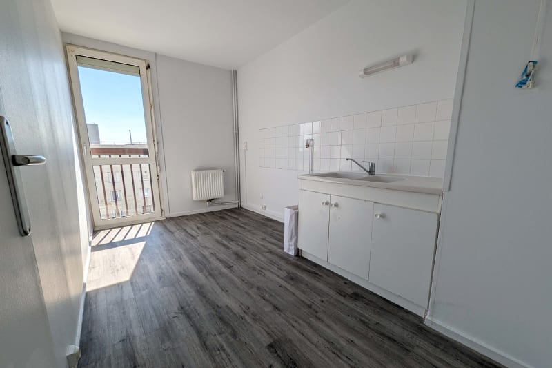 Appartement T4 en location au Havre proche du complexe sportif du Mont Gaillard - Image 4