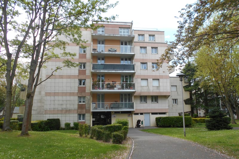 Appartement F3 à louer à Mont-Saint-Aignan - Image 1