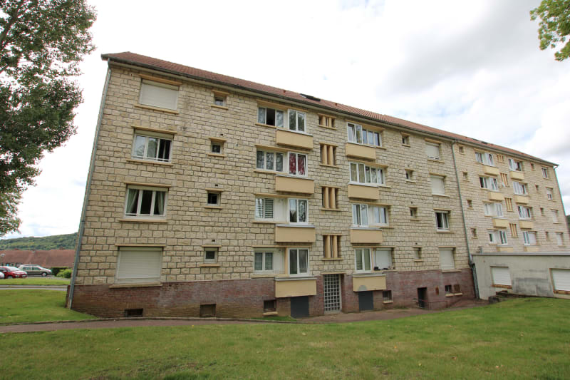 Appartement F4 en location à Montville - Image 1