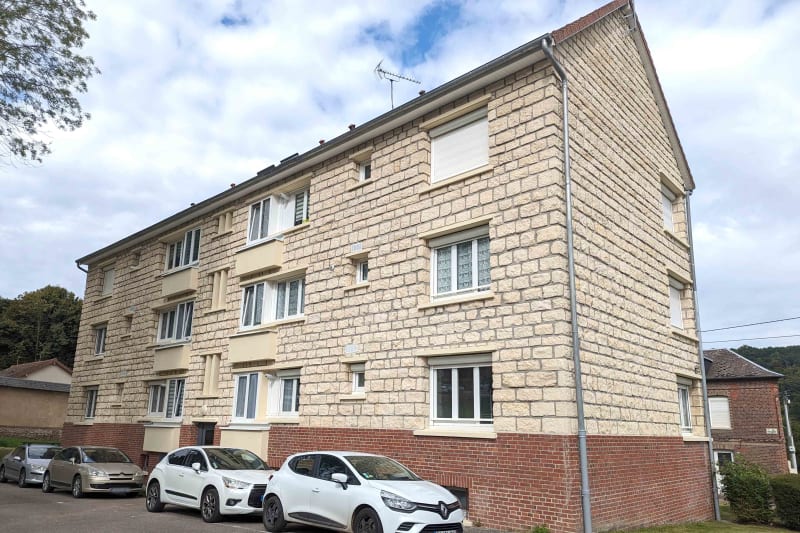 À Montville : location appartement T4 - Image 1