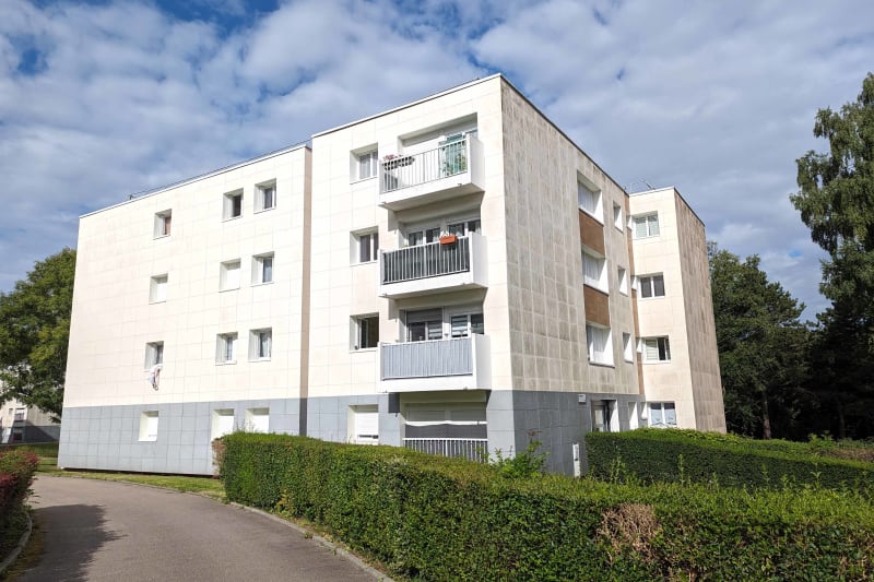 À louer appartement T4 à Montville - Image 1