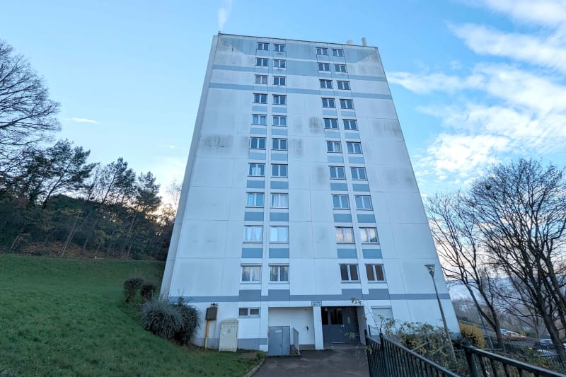 À Notre-Dame-de-Bondeville, appartement F4 en location - Image 1