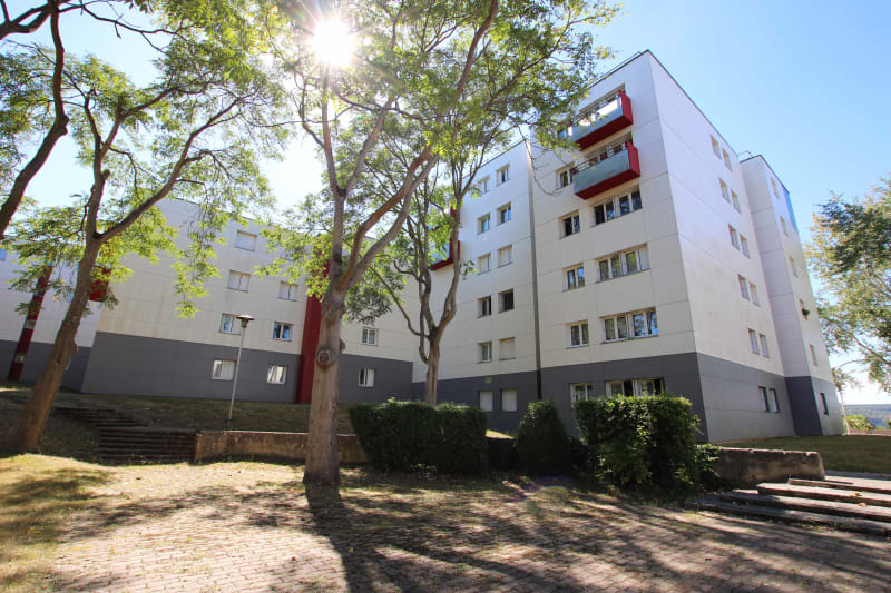 Appartement F3 en location à Petit-Couronne - Image 2
