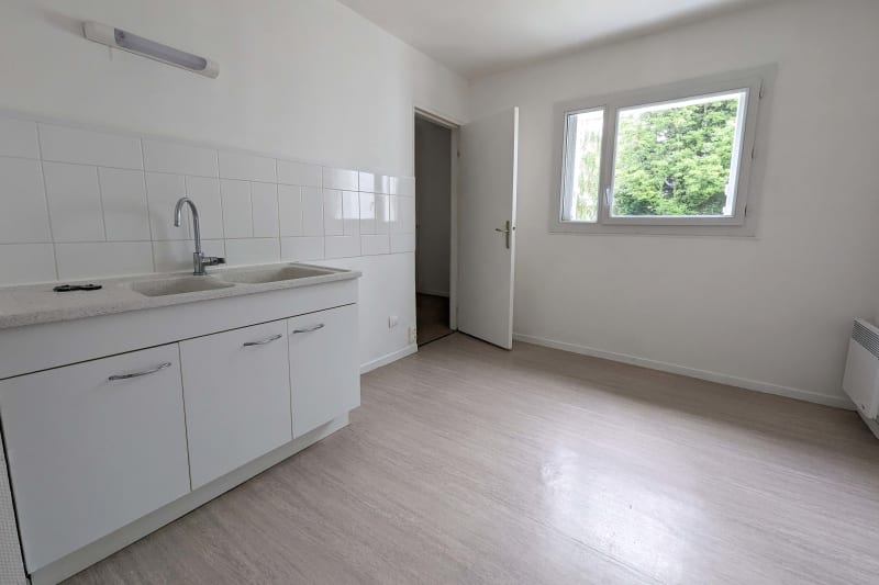 Location d’un appartement 3 pièces à Saint-Arnoult - Image 3