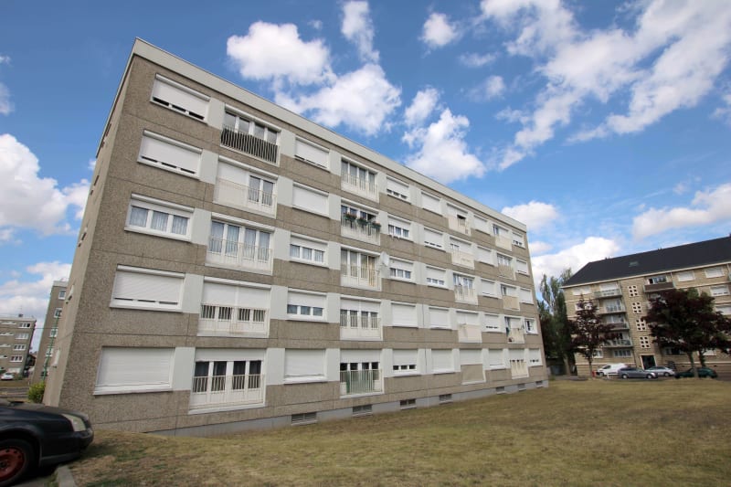 Location grand appartement T4 à Saint-Étienne-du-Rouvray - Image 1