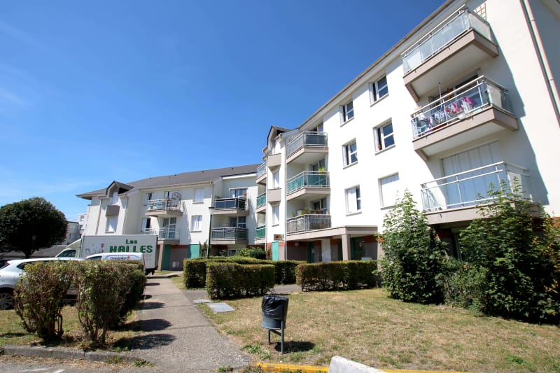 Appartement T3 en location à Saint-Léger-du-Bourg-Denis - Image 2