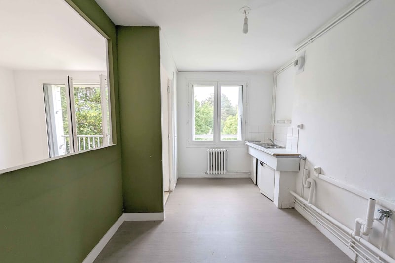 Appartement T4 en location à Saint-Valéry-en-Caux, vue sur les côtes - Image 2