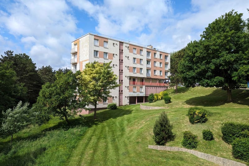 Louez appartement T4 à Saint-Valéry-en-Caux - Image 1