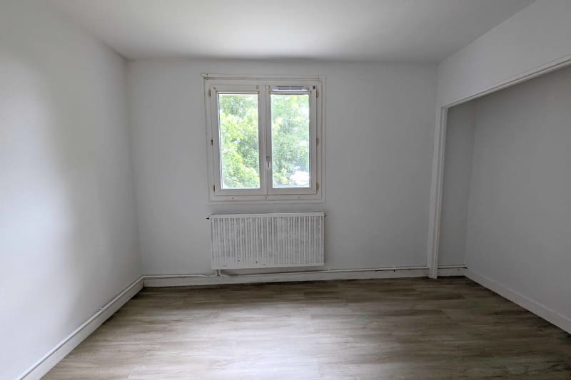 À louer : appartement T4 à Saint-Valéry-en-Caux - Image 7