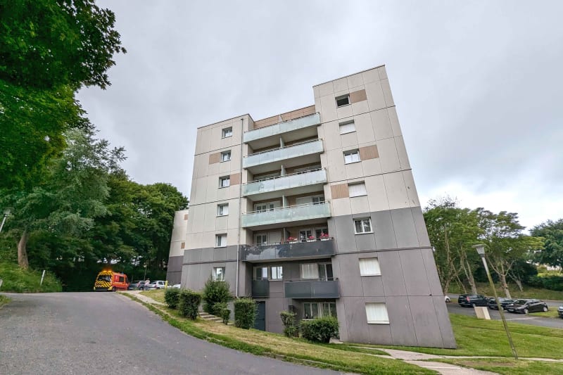 Grand appartement 3 pièces à louer à Saint-Valéry-en-Caux - Image 1
