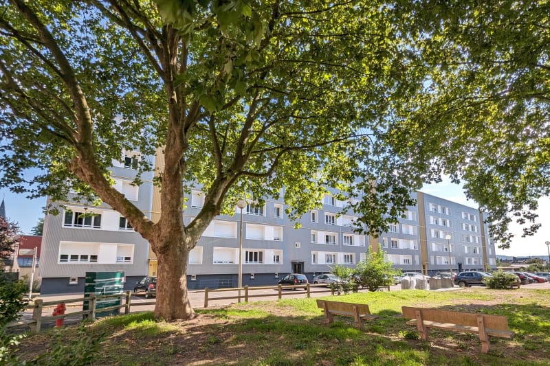 Appartement T3 dans une résidence à Sotteville-lès-Rouen à proximité du complexe sportif Jacques Anquetil - Image 1